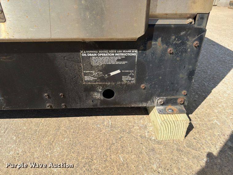 image for item FG0791 Lincoln Electric Vantage 300 welder/generator