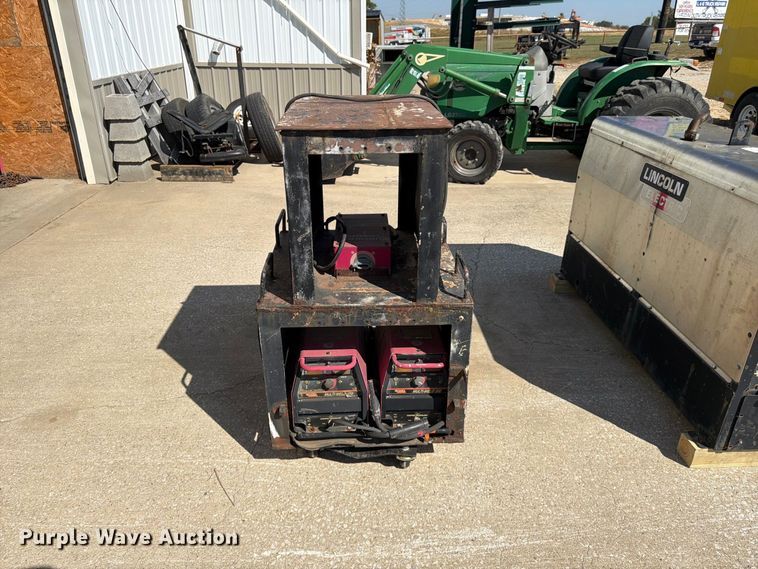 image for item FG0791 Lincoln Electric Vantage 300 welder/generator