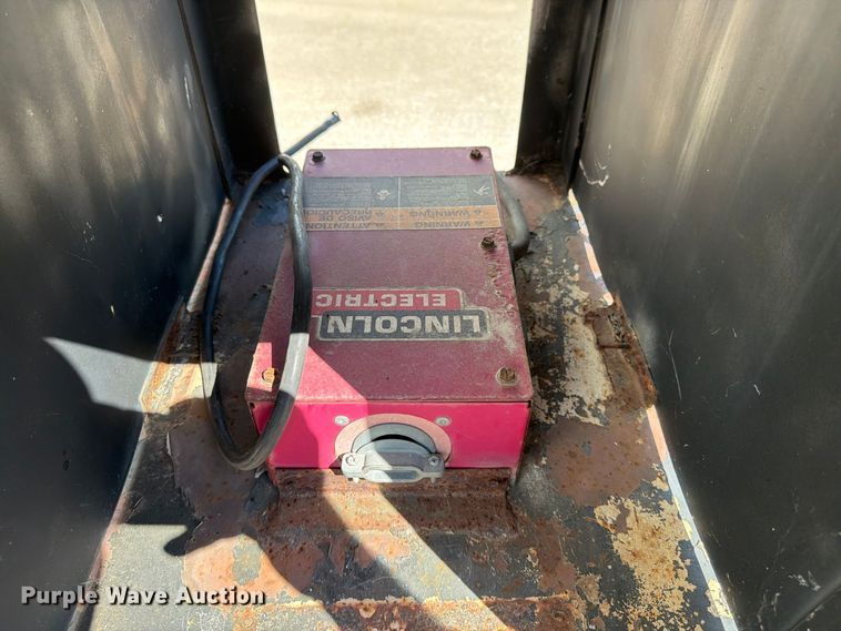 image for item FG0791 Lincoln Electric Vantage 300 welder/generator