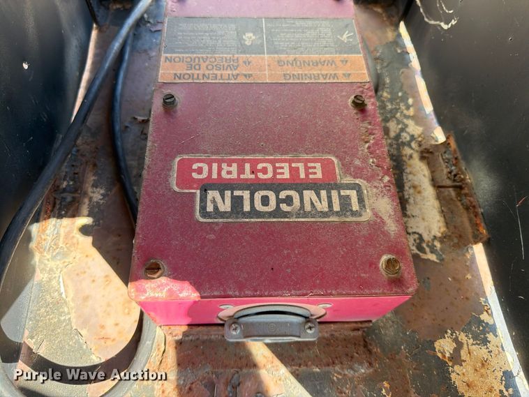 image for item FG0791 Lincoln Electric Vantage 300 welder/generator
