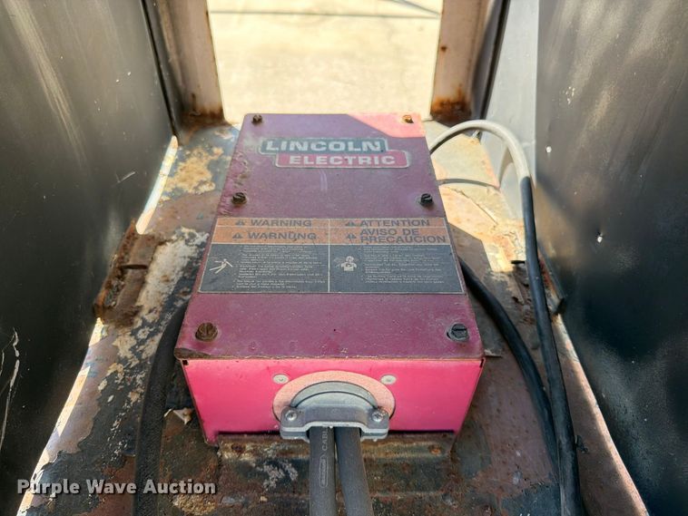 image for item FG0791 Lincoln Electric Vantage 300 welder/generator