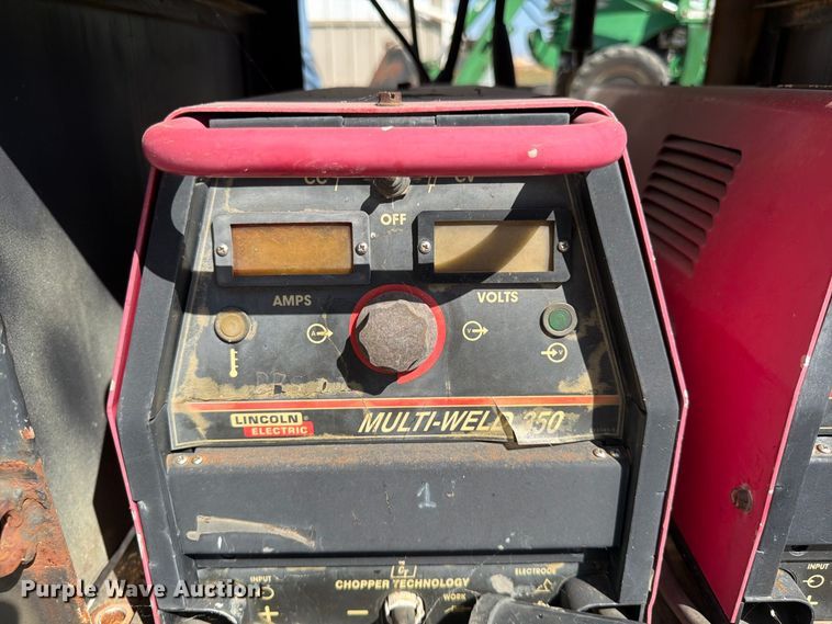 image for item FG0791 Lincoln Electric Vantage 300 welder/generator