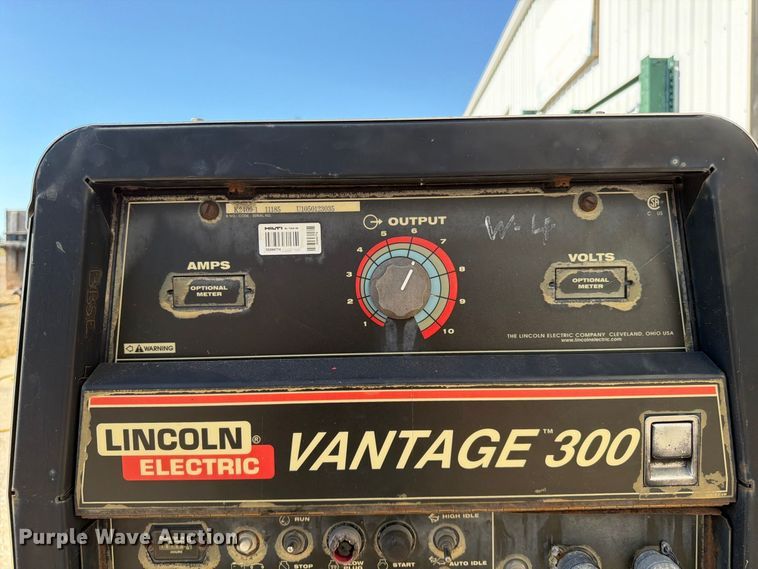 image for item FG0791 Lincoln Electric Vantage 300 welder/generator
