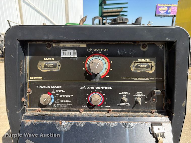 image for item FG0791 Lincoln Electric Vantage 300 welder/generator