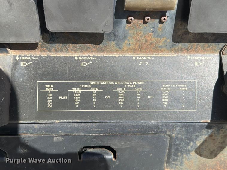 image for item FG0791 Lincoln Electric Vantage 300 welder/generator