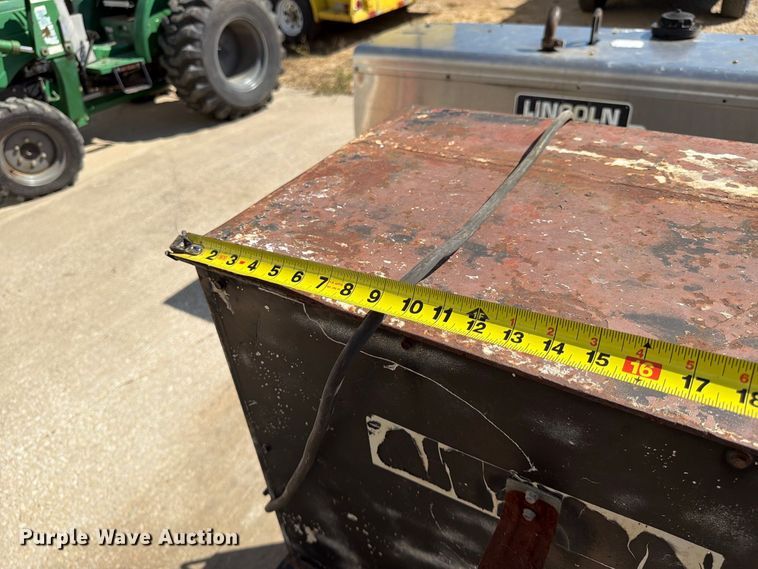 image for item FG0791 Lincoln Electric Vantage 300 welder/generator