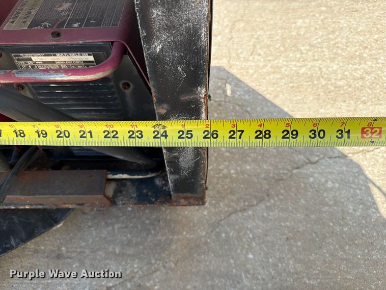 image for item FG0791 Lincoln Electric Vantage 300 welder/generator