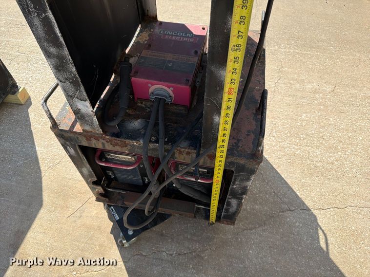 image for item FG0791 Lincoln Electric Vantage 300 welder/generator
