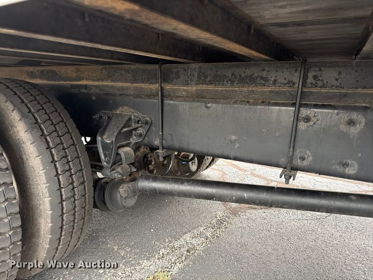 image for item FG0811 2015 Kenworth T370 box truck
