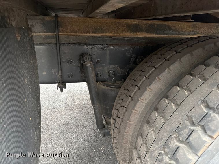 image for item FG0811 2015 Kenworth T370 box truck