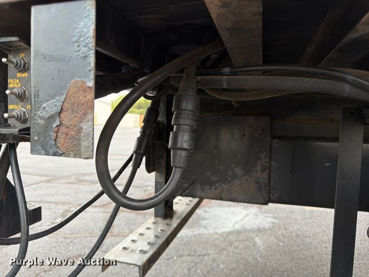 image for item FG0811 2015 Kenworth T370 box truck