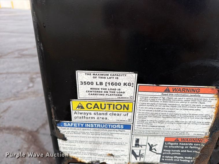image for item FG0811 2015 Kenworth T370 box truck