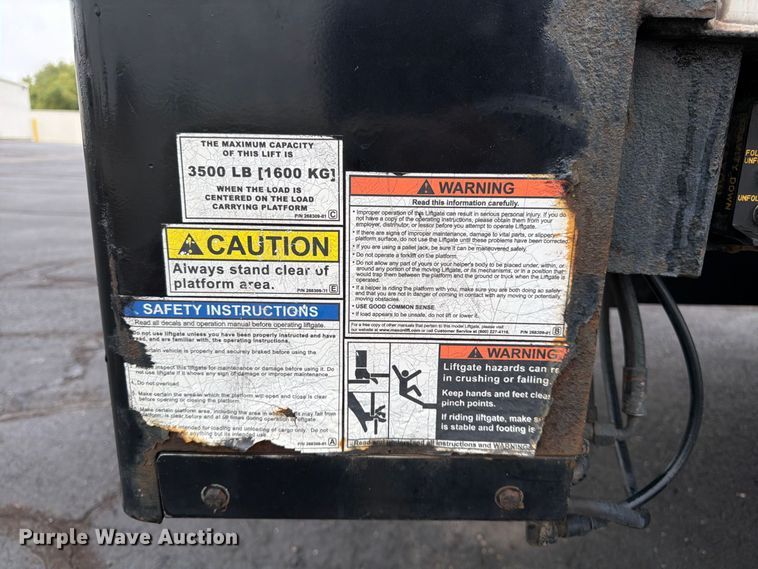 image for item FG0811 2015 Kenworth T370 box truck