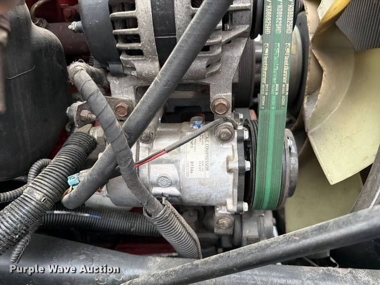 image for item FG0811 2015 Kenworth T370 box truck