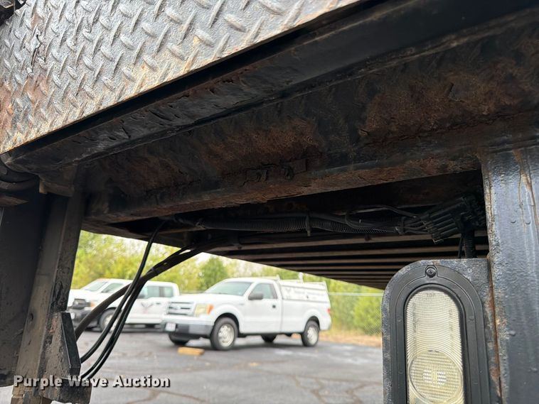 image for item FG0811 2015 Kenworth T370 box truck