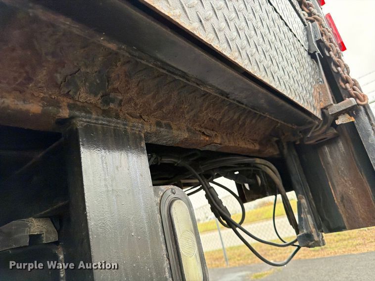 image for item FG0811 2015 Kenworth T370 box truck