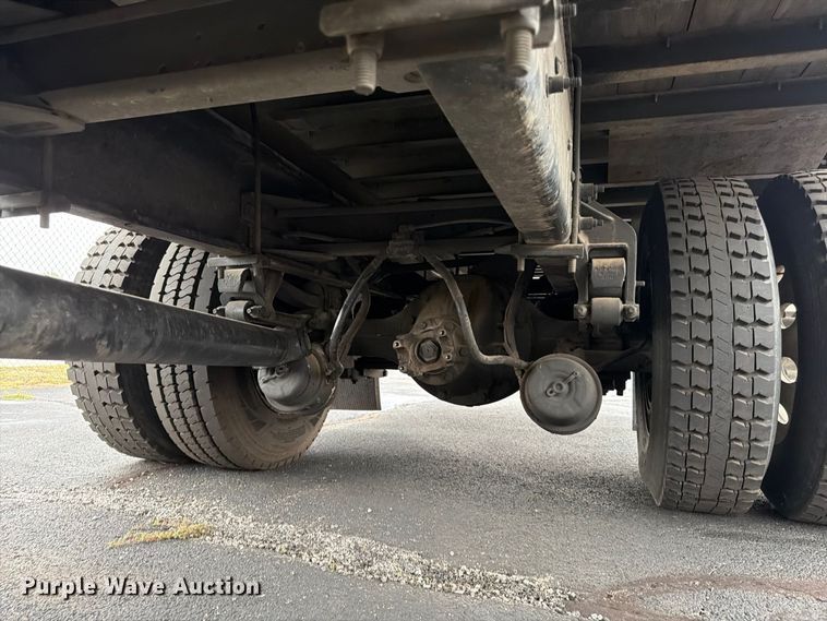 image for item FG0811 2015 Kenworth T370 box truck