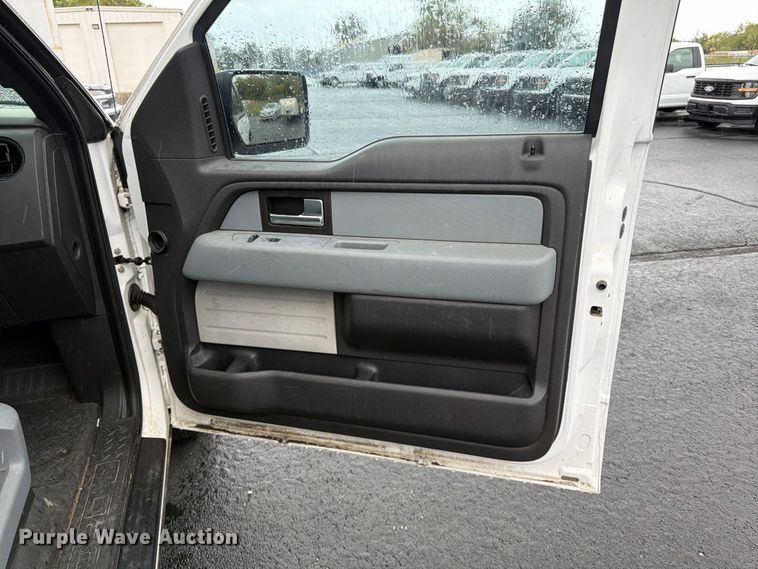 image for item FG0813 2014 Ford F150 XL pickup truck
