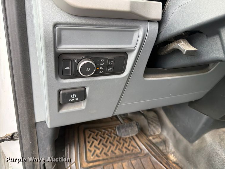 image for item FG0814 2022 Ford F150 XL pickup truck