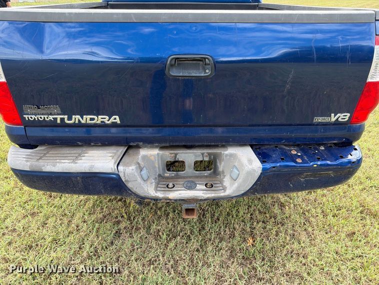 image for item FG0815 2006 Toyota Tundra Ext. Cab pickup truck
