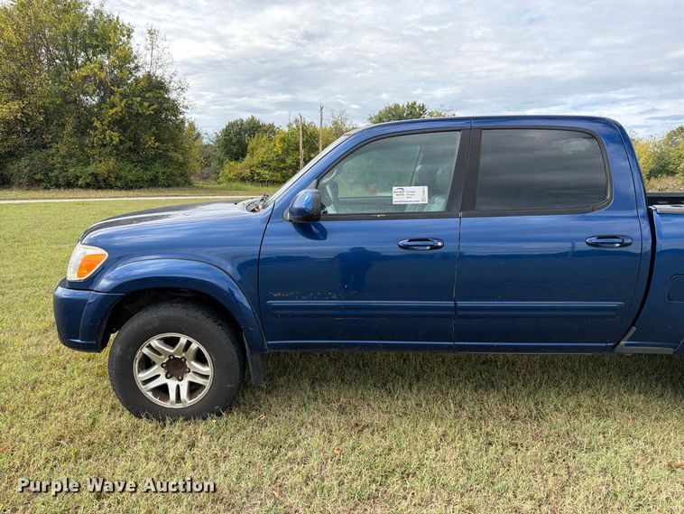 image for item FG0815 2006 Toyota Tundra Ext. Cab pickup truck