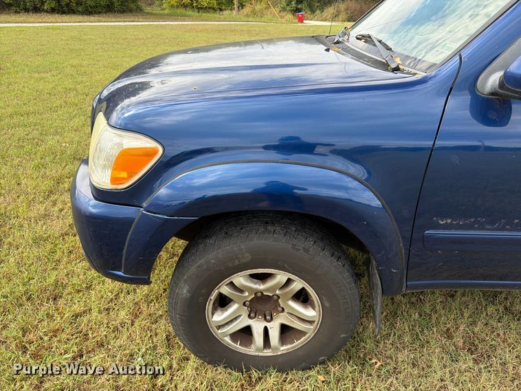 image for item FG0815 2006 Toyota Tundra Ext. Cab pickup truck