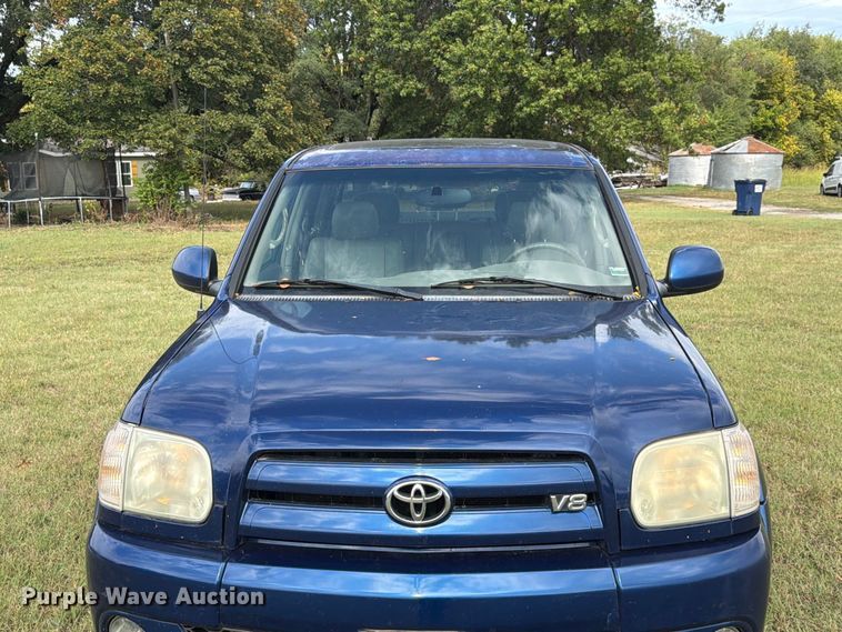 image for item FG0815 2006 Toyota Tundra Ext. Cab pickup truck
