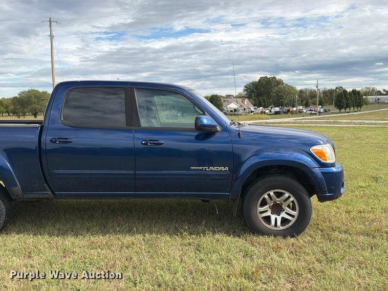 image for item FG0815 2006 Toyota Tundra Ext. Cab pickup truck