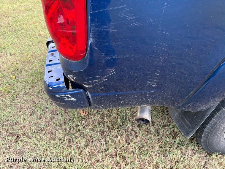 image for item FG0815 2006 Toyota Tundra Ext. Cab pickup truck