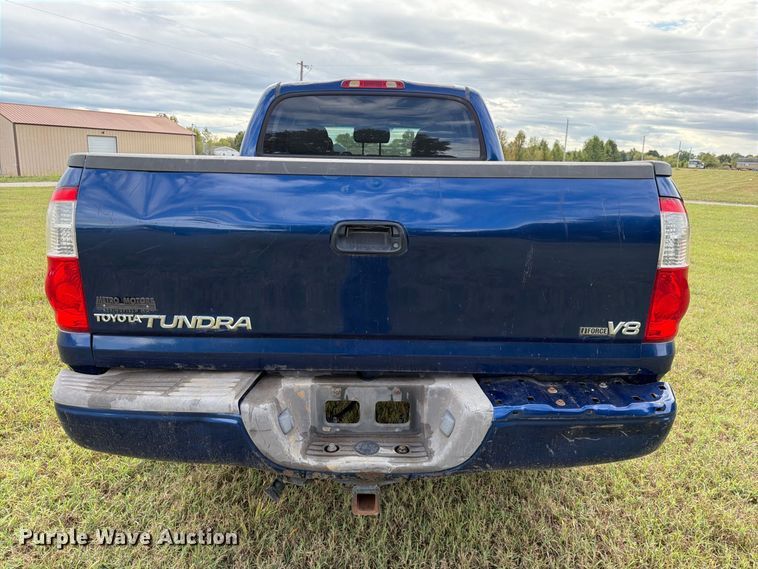 image for item FG0815 2006 Toyota Tundra Ext. Cab pickup truck