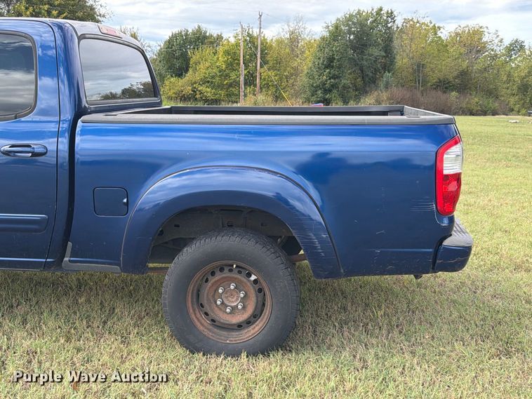 image for item FG0815 2006 Toyota Tundra Ext. Cab pickup truck