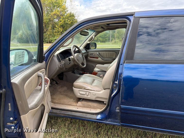 image for item FG0815 2006 Toyota Tundra Ext. Cab pickup truck
