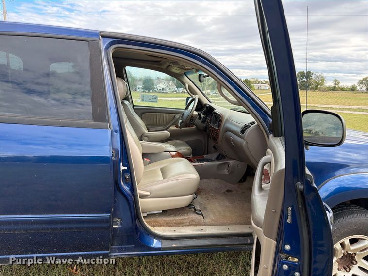 image for item FG0815 2006 Toyota Tundra Ext. Cab pickup truck