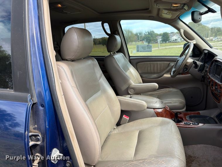 image for item FG0815 2006 Toyota Tundra Ext. Cab pickup truck