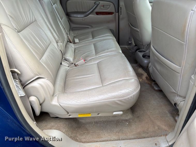 image for item FG0815 2006 Toyota Tundra Ext. Cab pickup truck