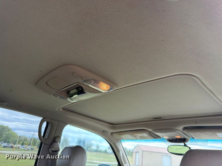 image for item FG0815 2006 Toyota Tundra Ext. Cab pickup truck