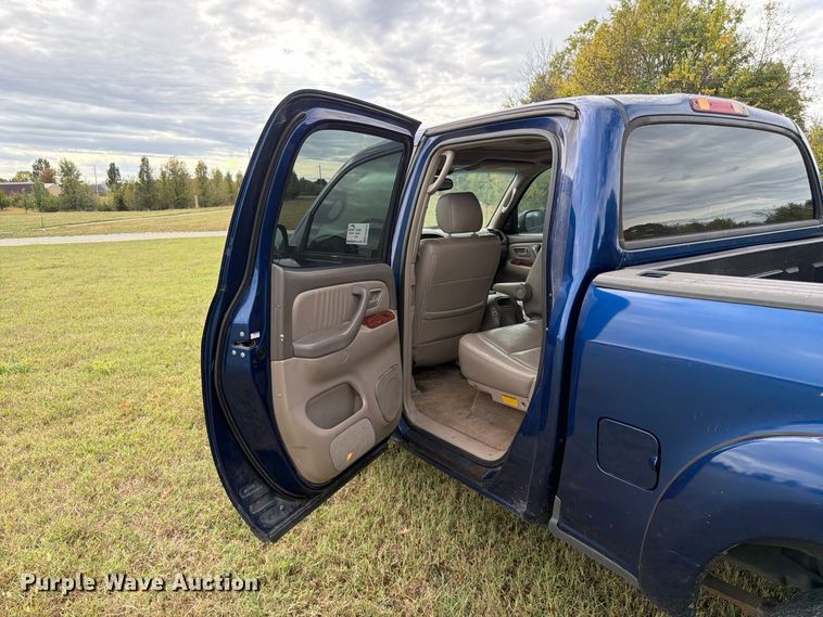 image for item FG0815 2006 Toyota Tundra Ext. Cab pickup truck
