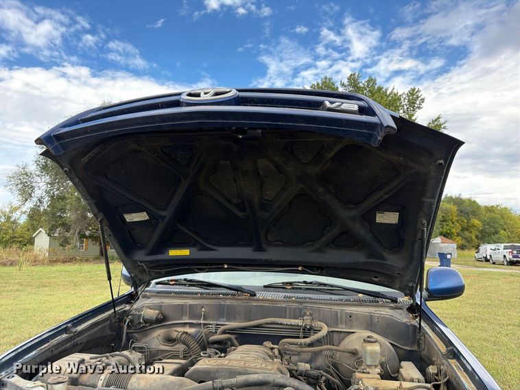 image for item FG0815 2006 Toyota Tundra Ext. Cab pickup truck
