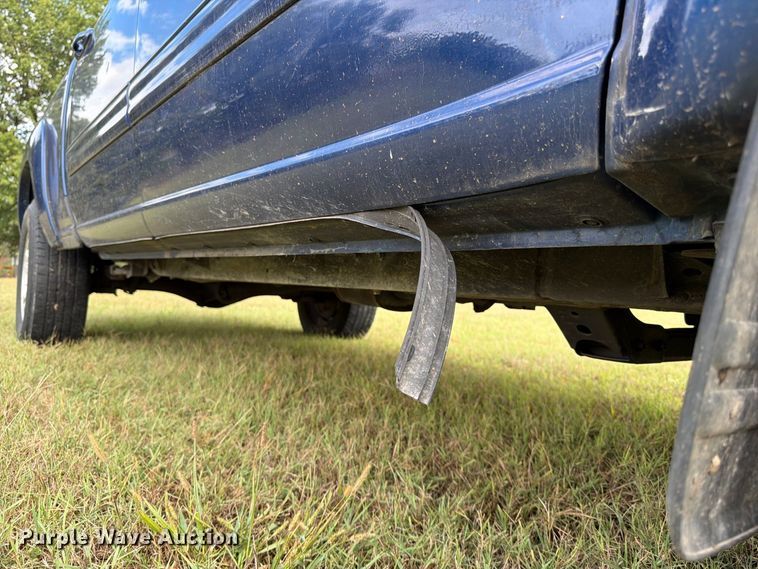 image for item FG0815 2006 Toyota Tundra Ext. Cab pickup truck