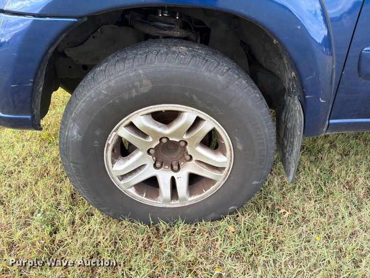 image for item FG0815 2006 Toyota Tundra Ext. Cab pickup truck