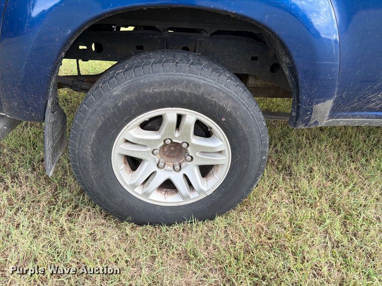 image for item FG0815 2006 Toyota Tundra Ext. Cab pickup truck
