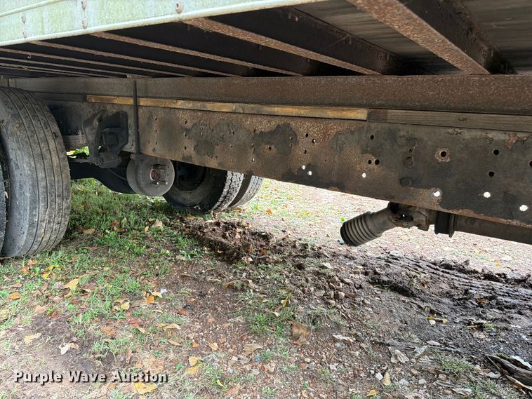 image for item FG0816 2002 International 4400 box truck