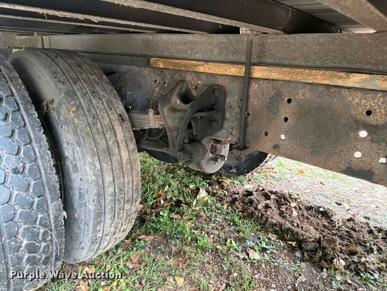 image for item FG0816 2002 International 4400 box truck
