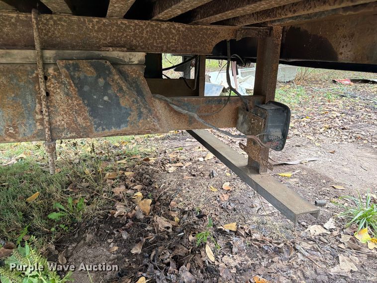 image for item FG0816 2002 International 4400 box truck