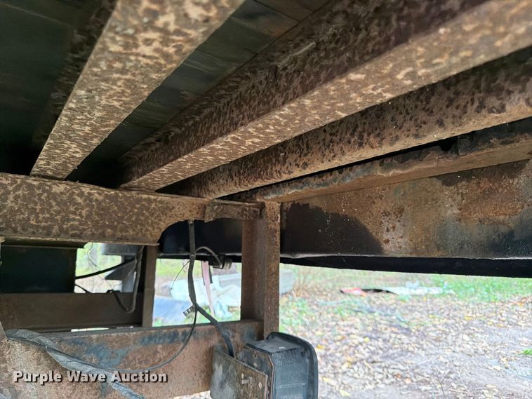 image for item FG0816 2002 International 4400 box truck