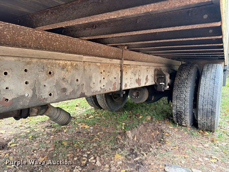 image for item FG0816 2002 International 4400 box truck