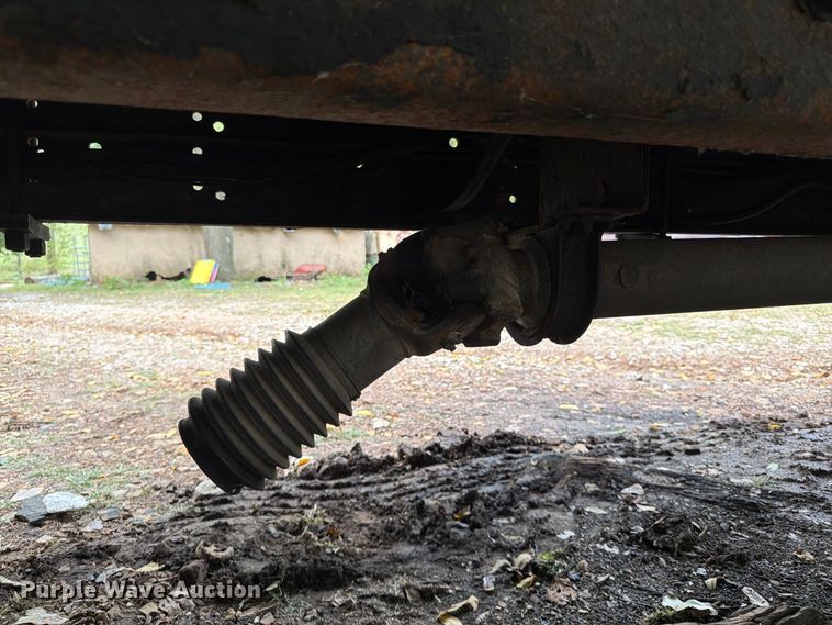 image for item FG0816 2002 International 4400 box truck