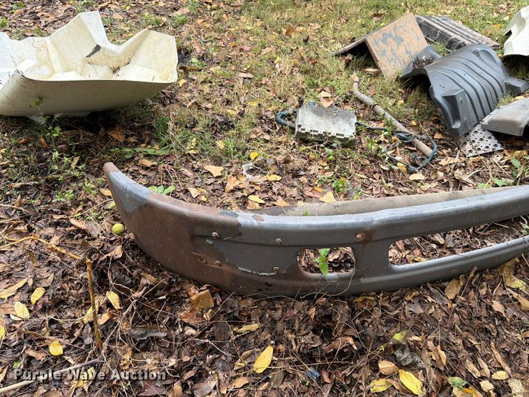 image for item FG0816 2002 International 4400 box truck
