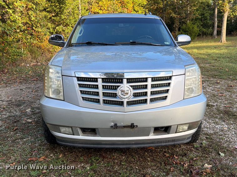 image for item FG0818 2010 Cadillac Escalade SUV