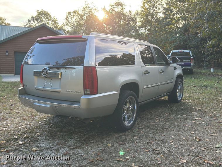 image for item FG0818 2010 Cadillac Escalade SUV